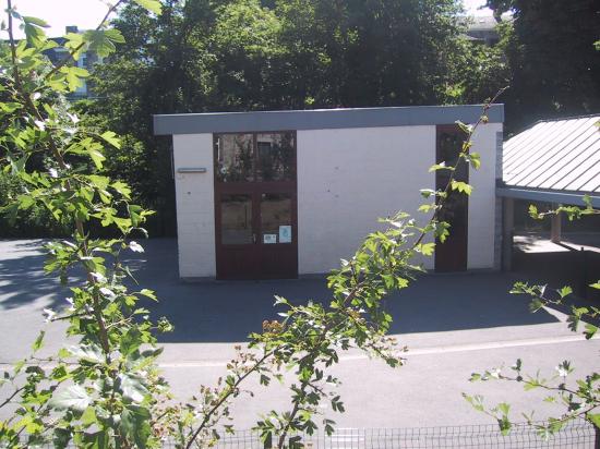 L'ex chapelle, l'ex local louveteau, le nouveau réfectoire de l'école